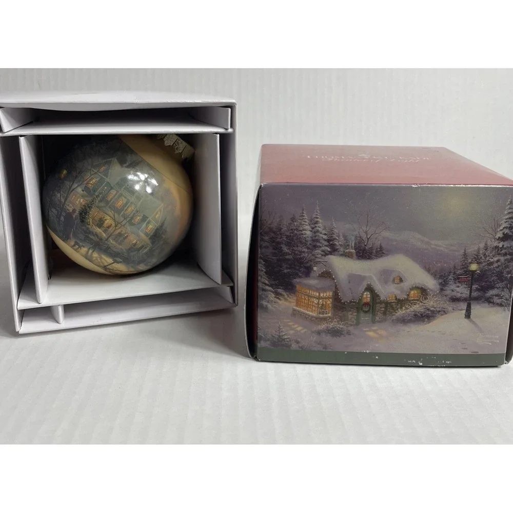 THOMAS KINKADE HOLIDAY GLASS ORNAMENT IN BOX WINTER SCENE 2011